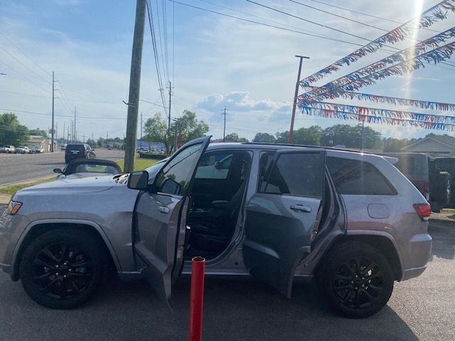JEEP GRAND CHEROKEE 2018 JEEP GRAND CHEROKEE 1C4RJEAG3JC260406
