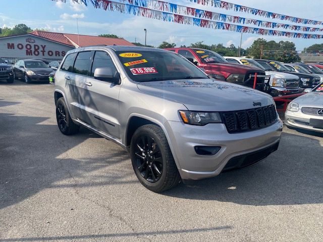 JEEP GRAND CHEROKEE 2018 JEEP GRAND CHEROKEE 1C4RJEAG3JC260406