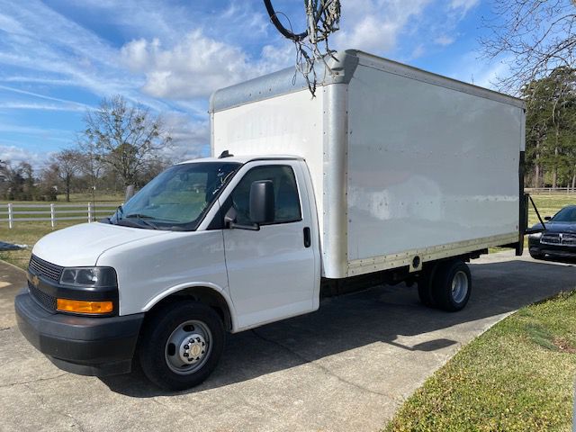CHEVROLET EXPRESS G3500 2018 CHEVROLET EXPRESS G3500 1GB0GSFP4J1275527
