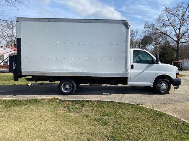 CHEVROLET EXPRESS G3500 2018 CHEVROLET EXPRESS G3500 1GB0GSFP4J1275527