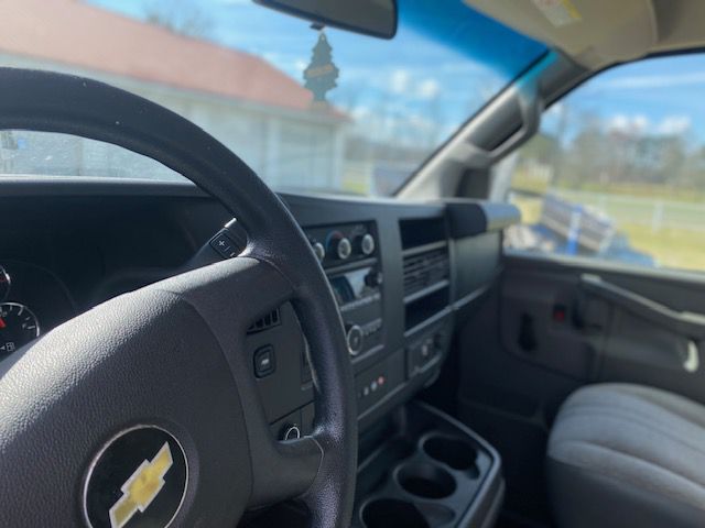 CHEVROLET EXPRESS G3500 2018 CHEVROLET EXPRESS G3500 1GB0GSFP4J1275527