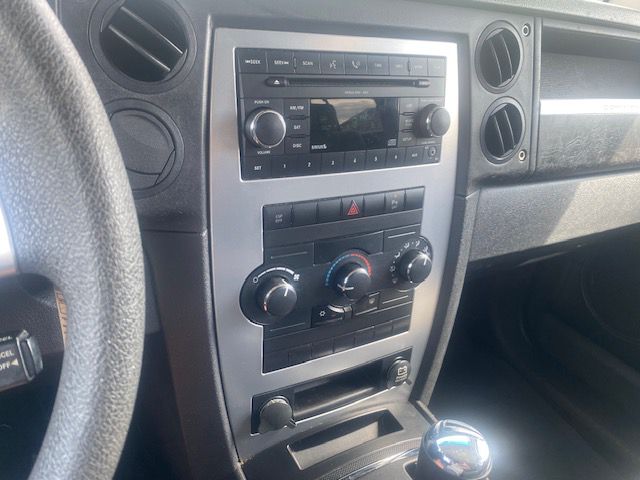 JEEP COMMANDER 2008 JEEP COMMANDER 1J8HH48K48C142878