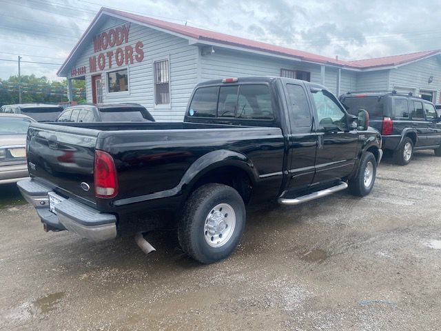Photo 4 of this FORD F250