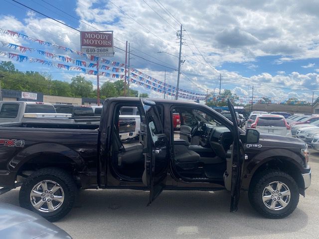 Photo 9 of this FORD F150