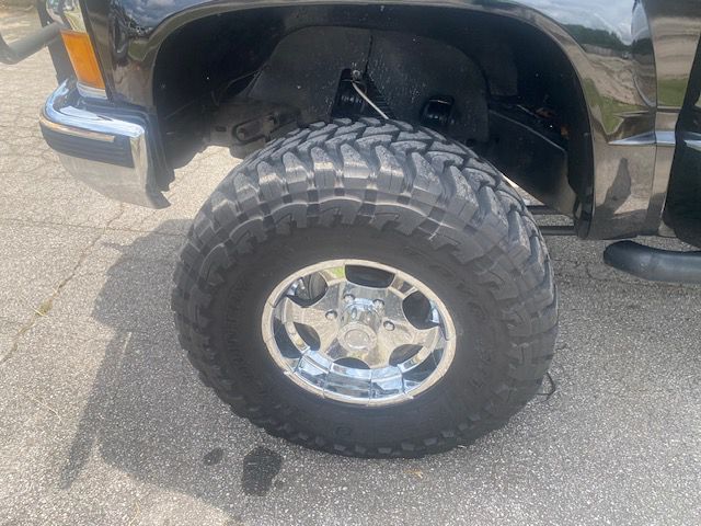 Photo 12 of this CHEVROLET TAHOE