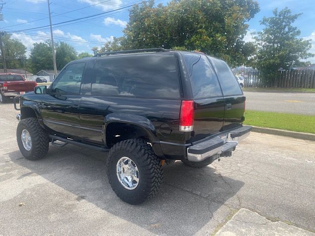 Photo 14 of this CHEVROLET TAHOE