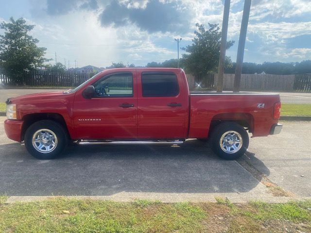 CHEVROLET SILVERADO 1500 2011 CHEVROLET SILVERADO 1500 3GCPKSEA8BG106278