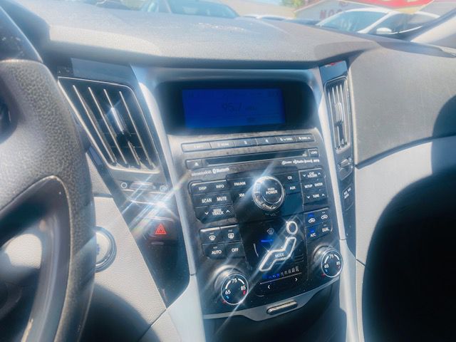 HYUNDAI SONATA 2011 HYUNDAI SONATA 5NPEC4AC8BH073992