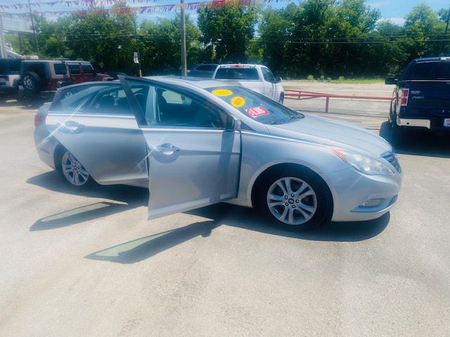 HYUNDAI SONATA 2011 HYUNDAI SONATA 5NPEC4AC8BH073992