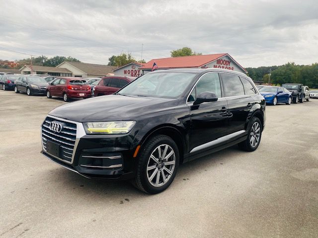 Photo 3 of this AUDI Q7