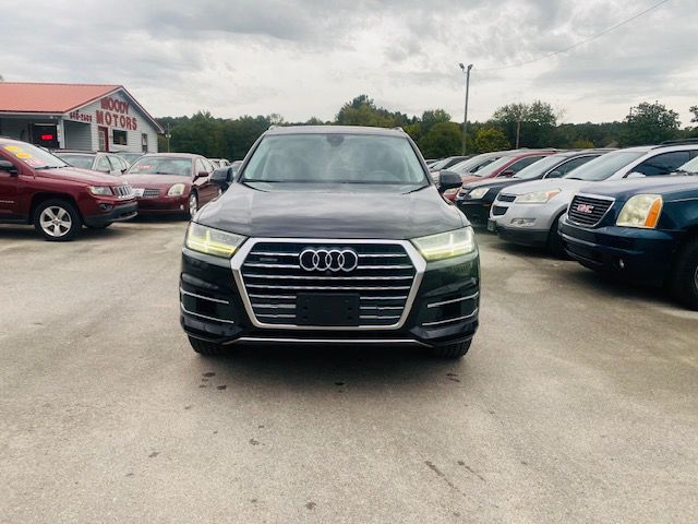 Photo 8 of this AUDI Q7