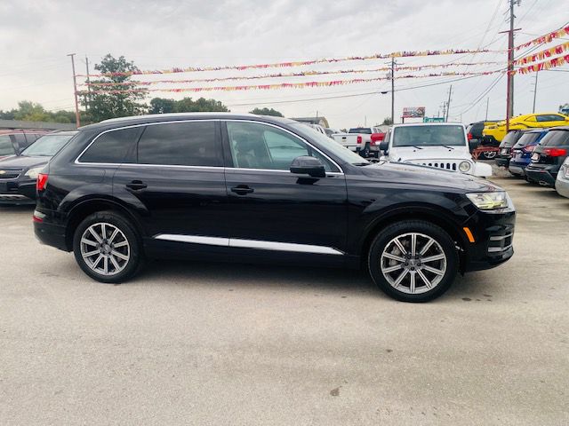 Photo 6 of this AUDI Q7
