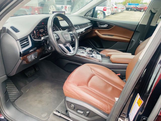 Photo 16 of this AUDI Q7