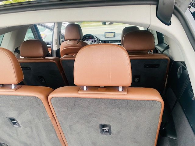 Photo 19 of this AUDI Q7