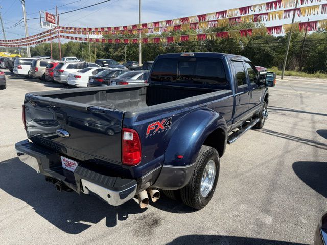 Photo 2 of this FORD F350