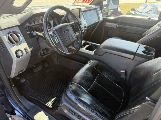 Photo 10 of this FORD F350