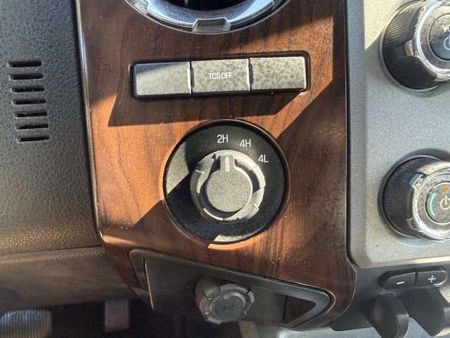 Photo 17 of this FORD F350