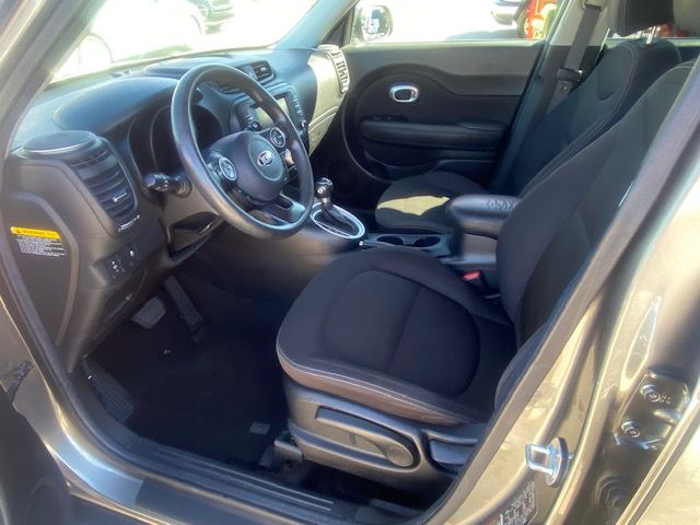 Photo 13 of this KIA SOUL