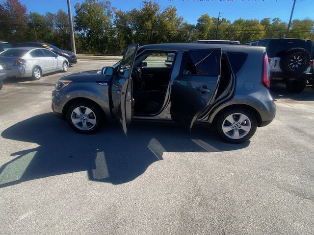 Photo 9 of this KIA SOUL