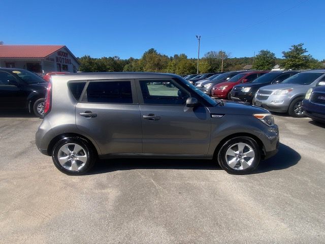 Photo 2 of this KIA SOUL