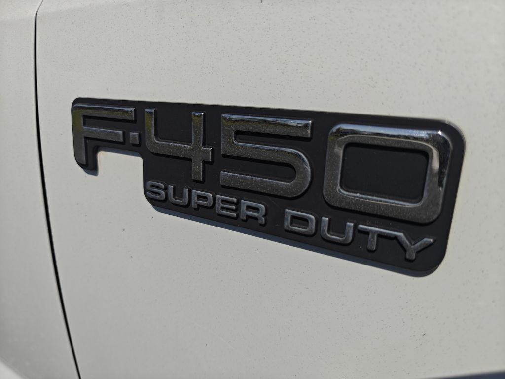 Photo 14 of this FORD F450 BUCKET