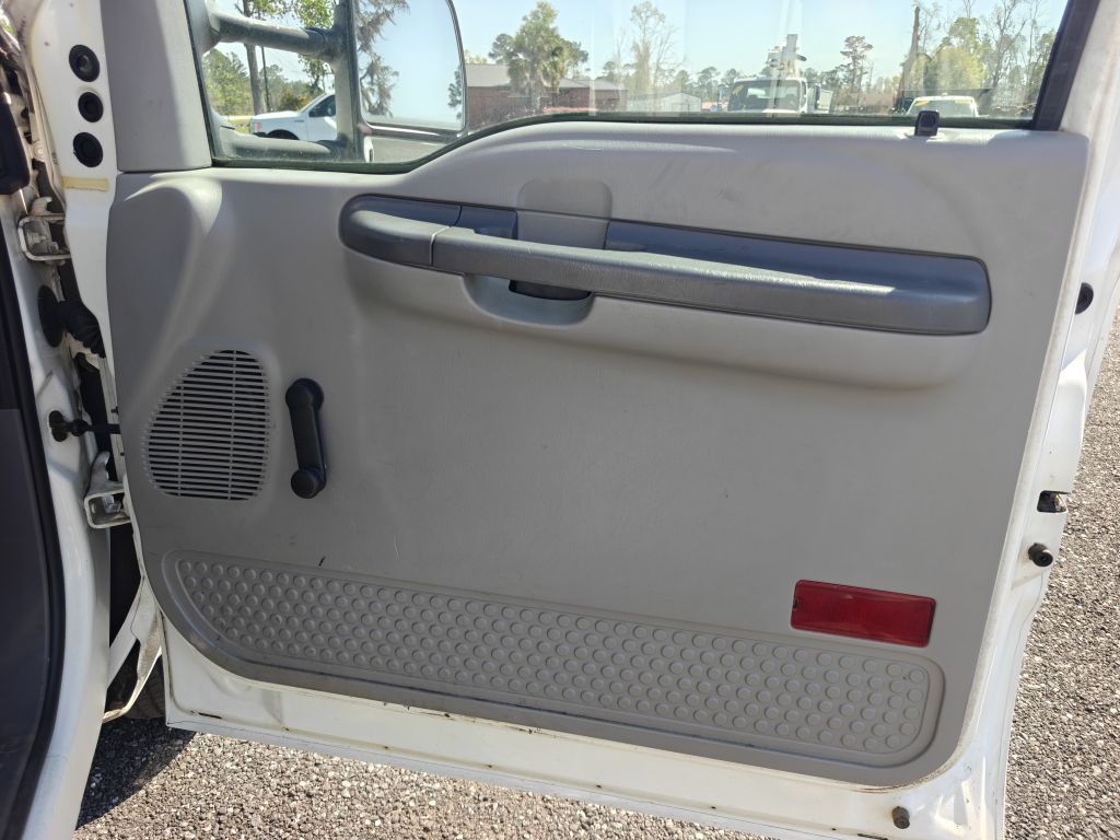 Photo 26 of this FORD F450 BUCKET