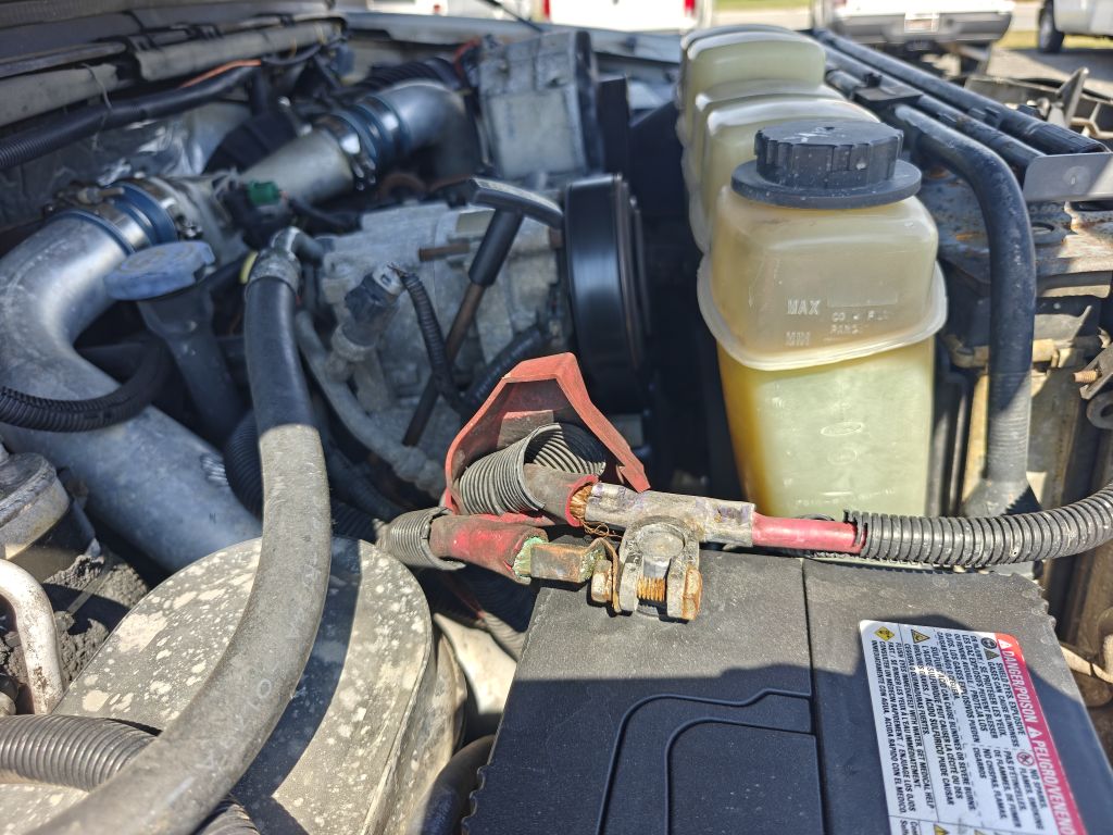 Photo 32 of this FORD F450 BUCKET