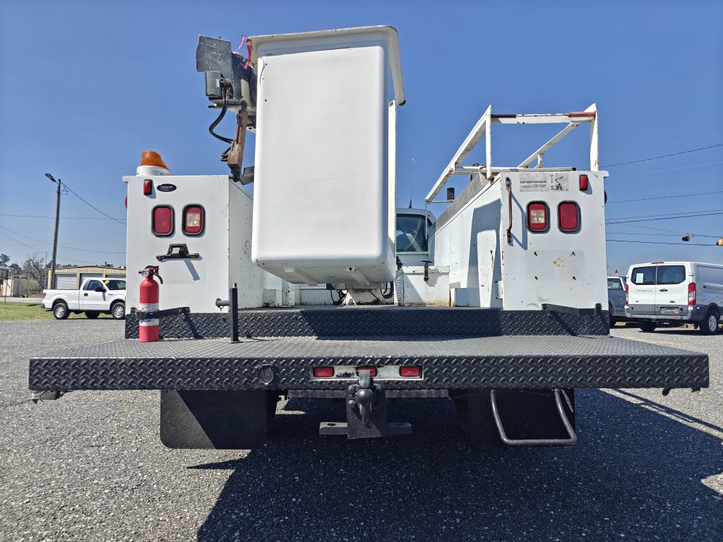 Photo 8 of this FORD F450 BUCKET