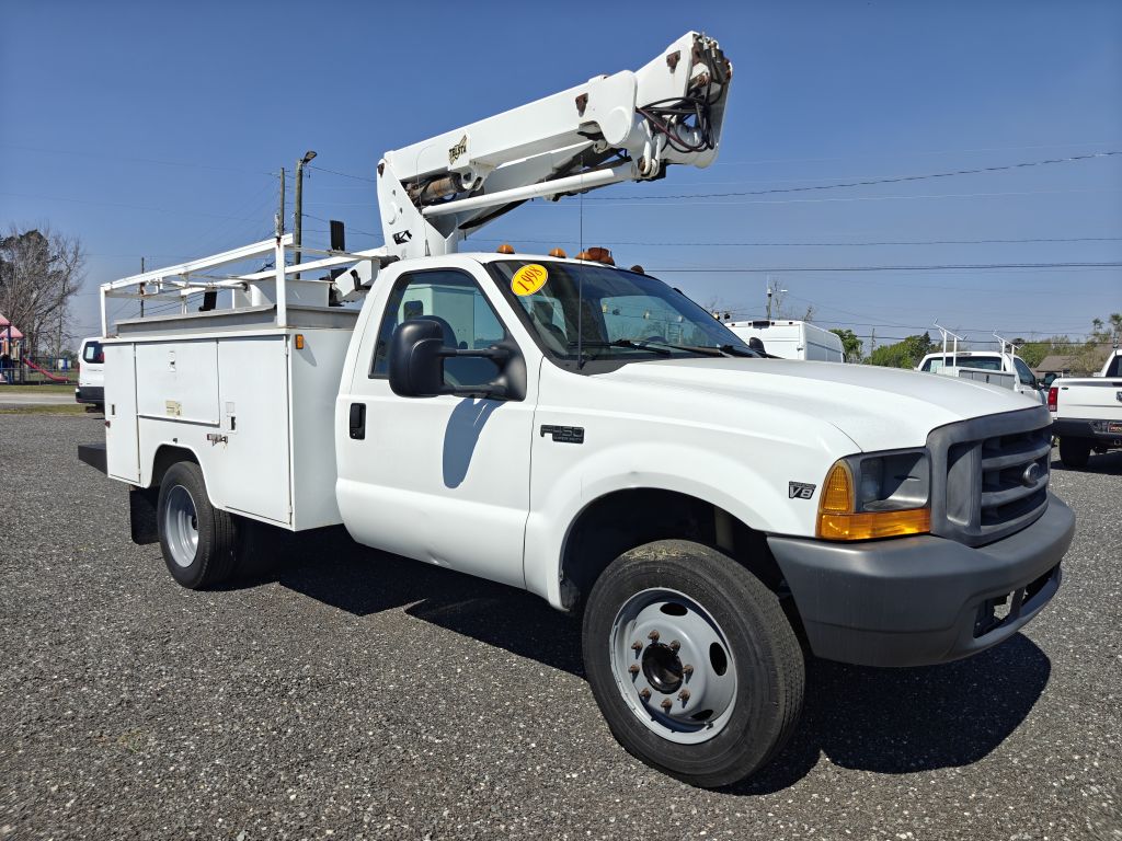 Photo 4 of this FORD F450 BUCKET