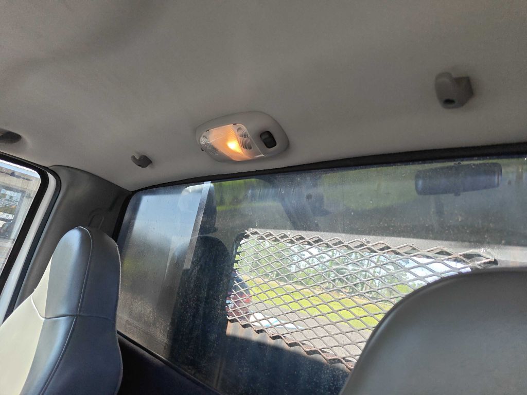 Photo 29 of this FORD F450 FLATBED