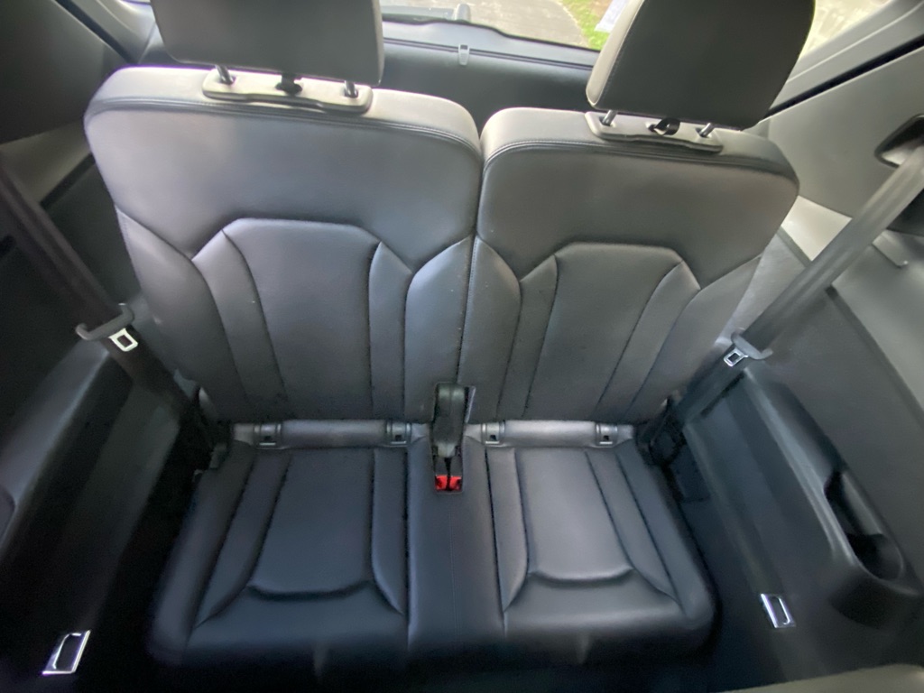 Photo 54 of this AUDI Q7