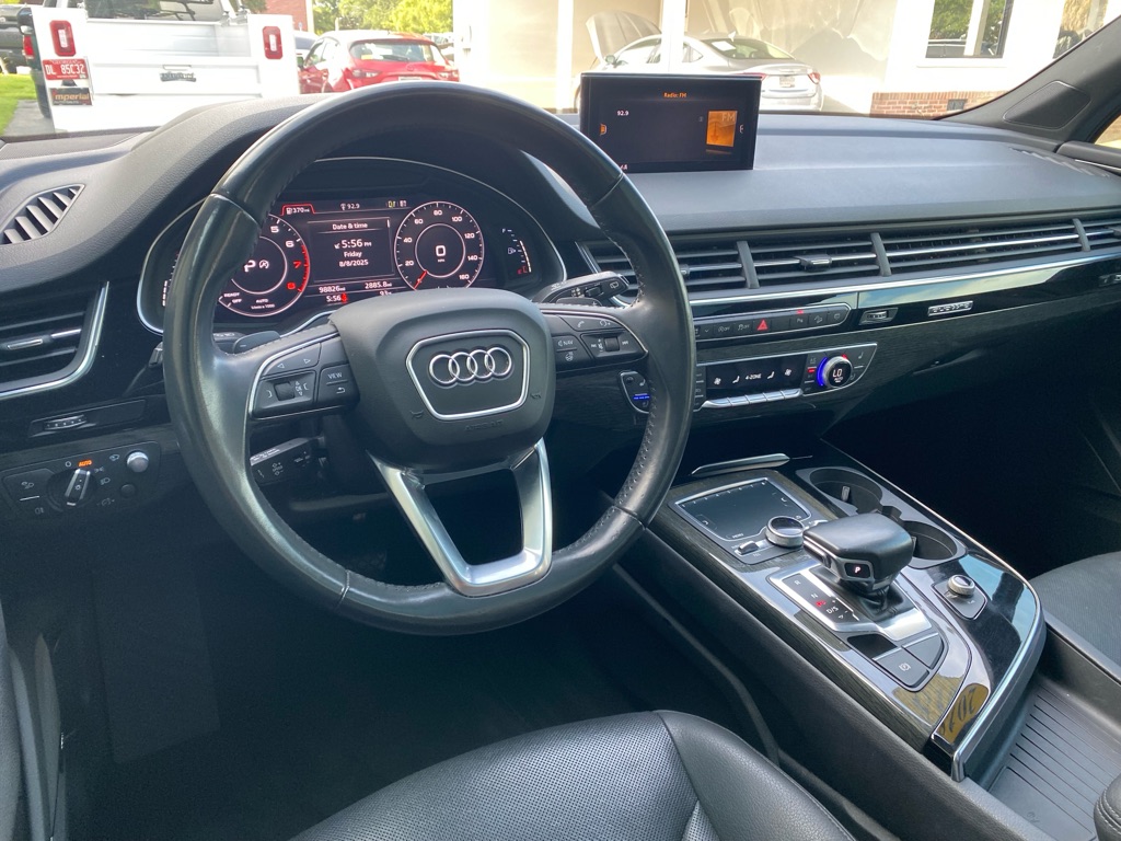 Photo 25 of this AUDI Q7