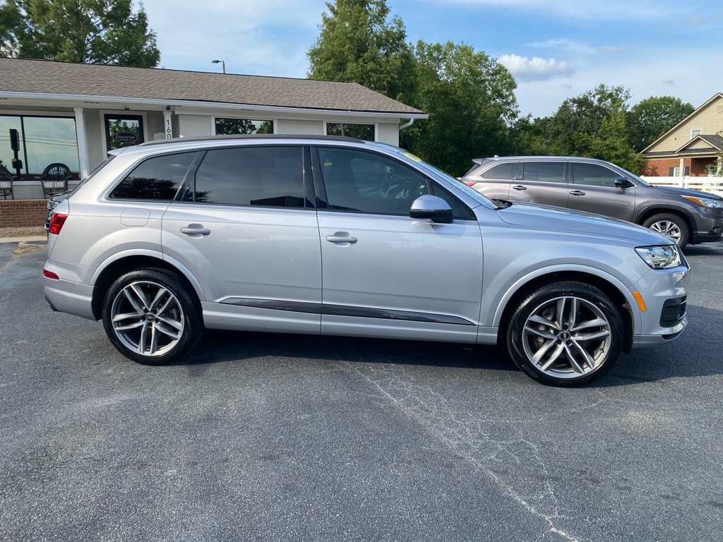 Photo 7 of this AUDI Q7