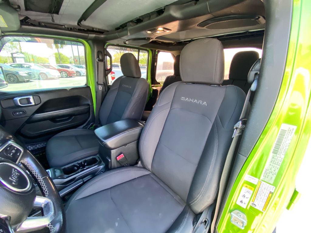 Photo 30 of this JEEP WRANGLER UNLIMI