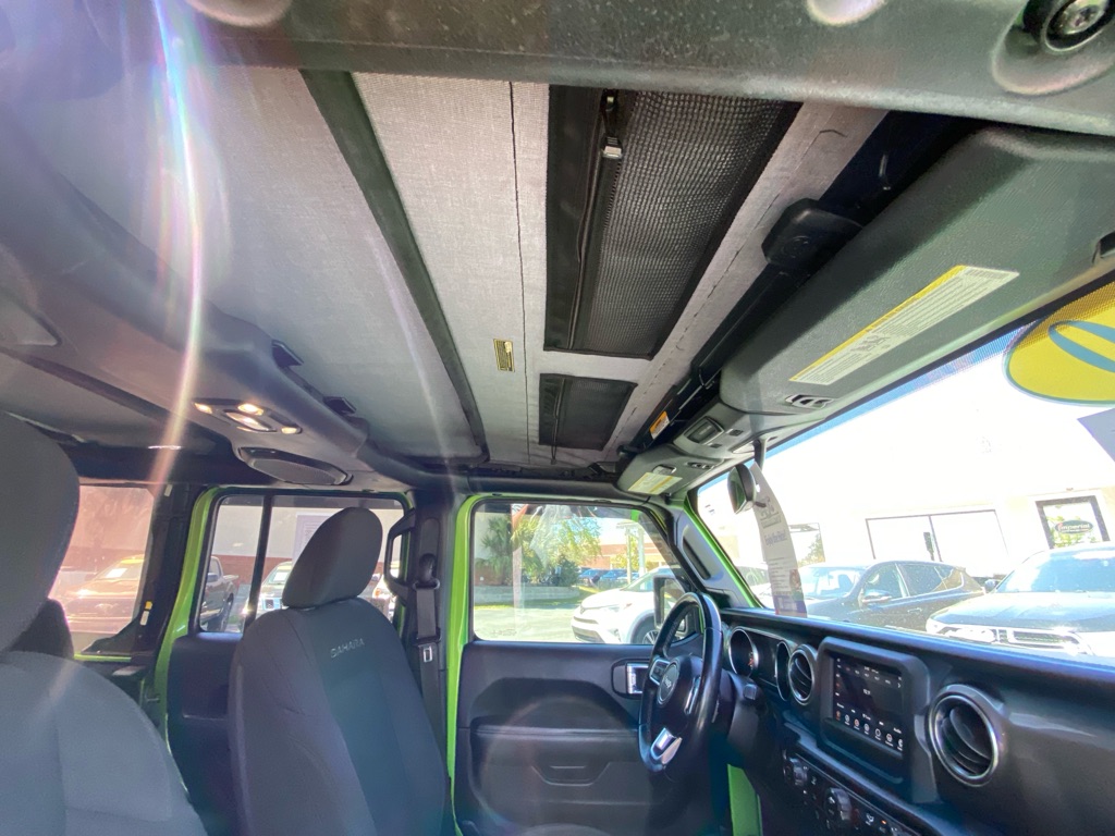 Photo 40 of this JEEP WRANGLER UNLIMI