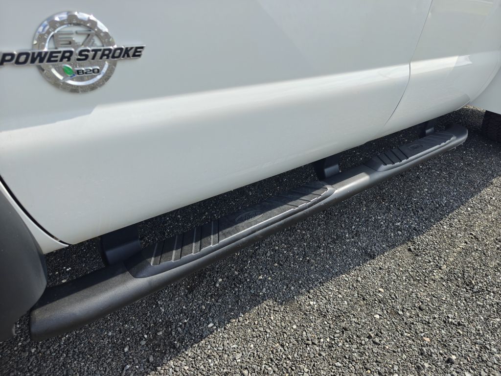 Photo 14 of this FORD F550 UTILITY