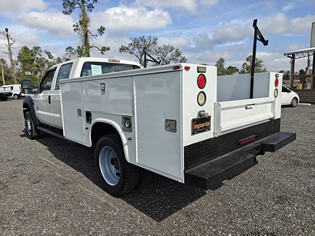 Photo 10 of this FORD F550 UTILITY
