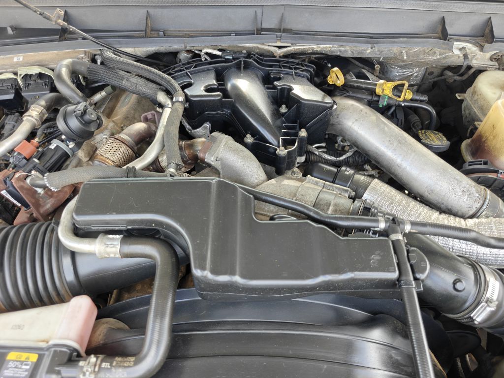 Photo 49 of this FORD F550 UTILITY