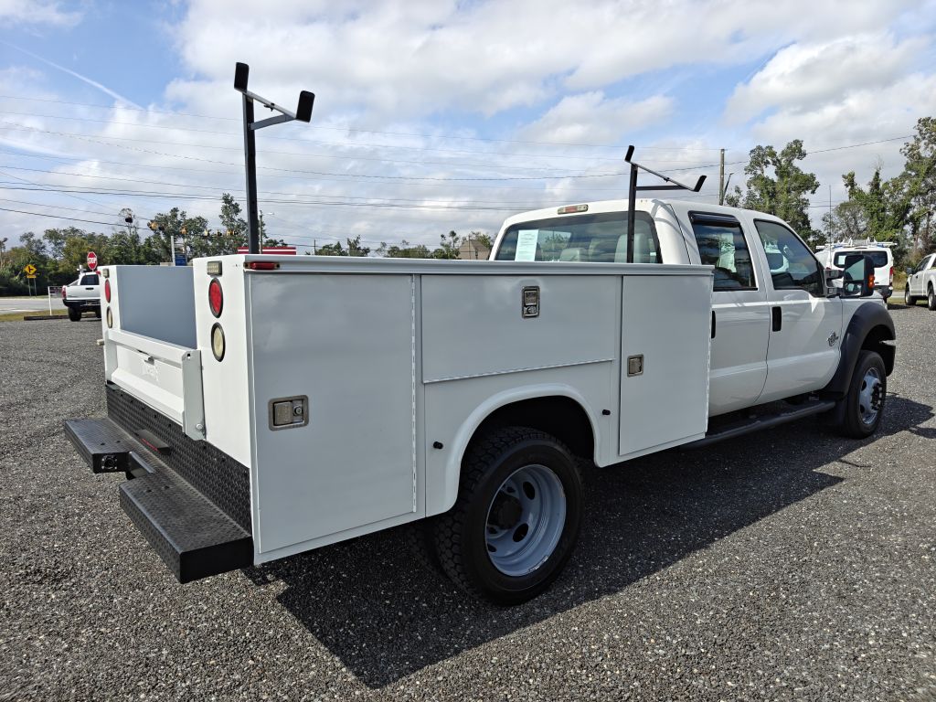 Photo 6 of this FORD F550 UTILITY