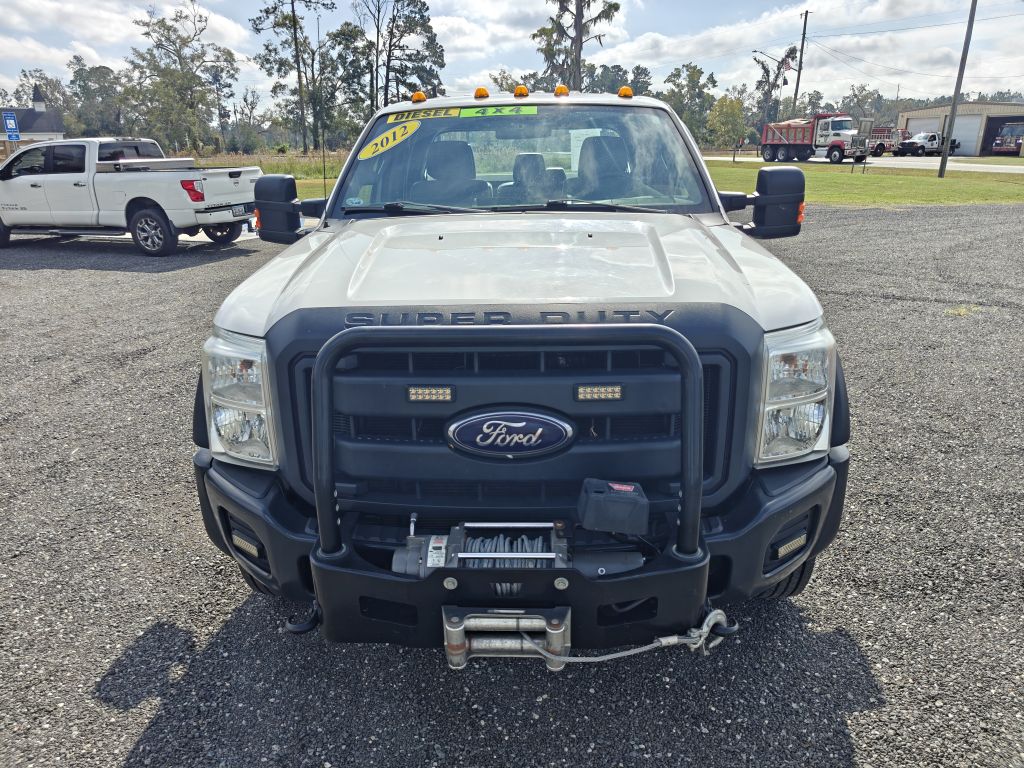 Photo 2 of this FORD F550 UTILITY