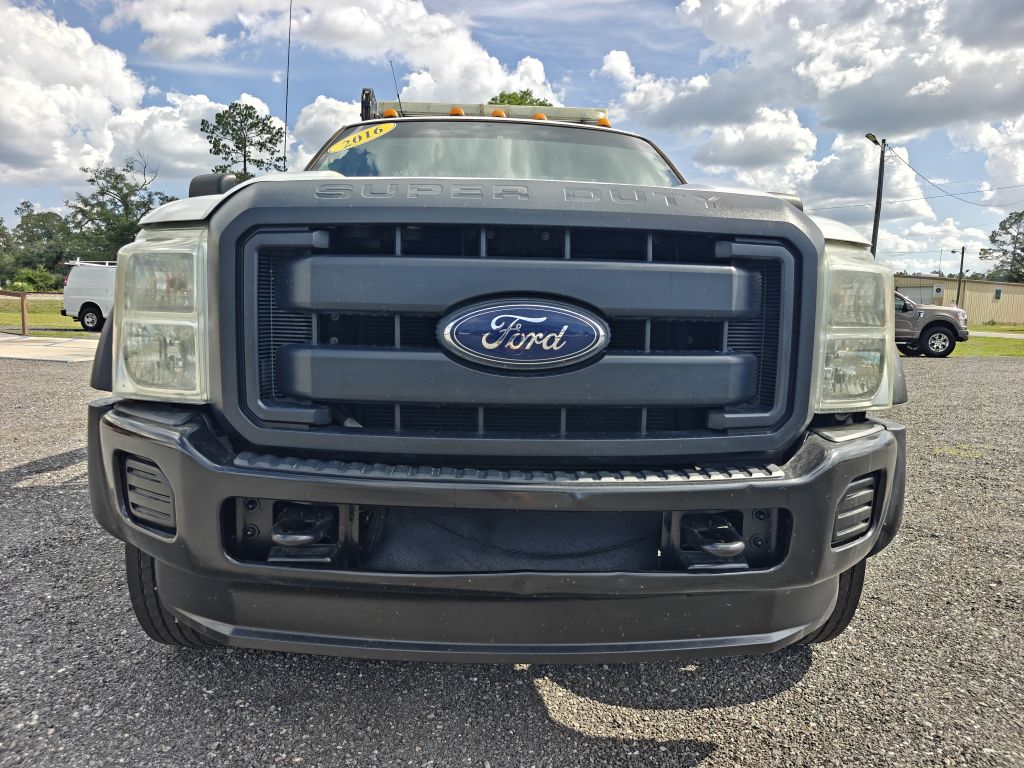 Photo 4 of this FORD F550 FLAT BOOM