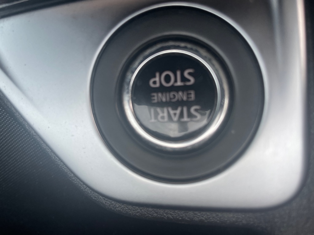 Photo 18 of this NISSAN SENTRA