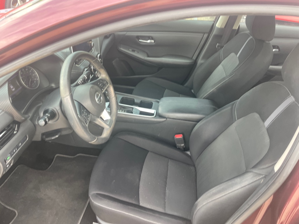 Photo 13 of this NISSAN SENTRA