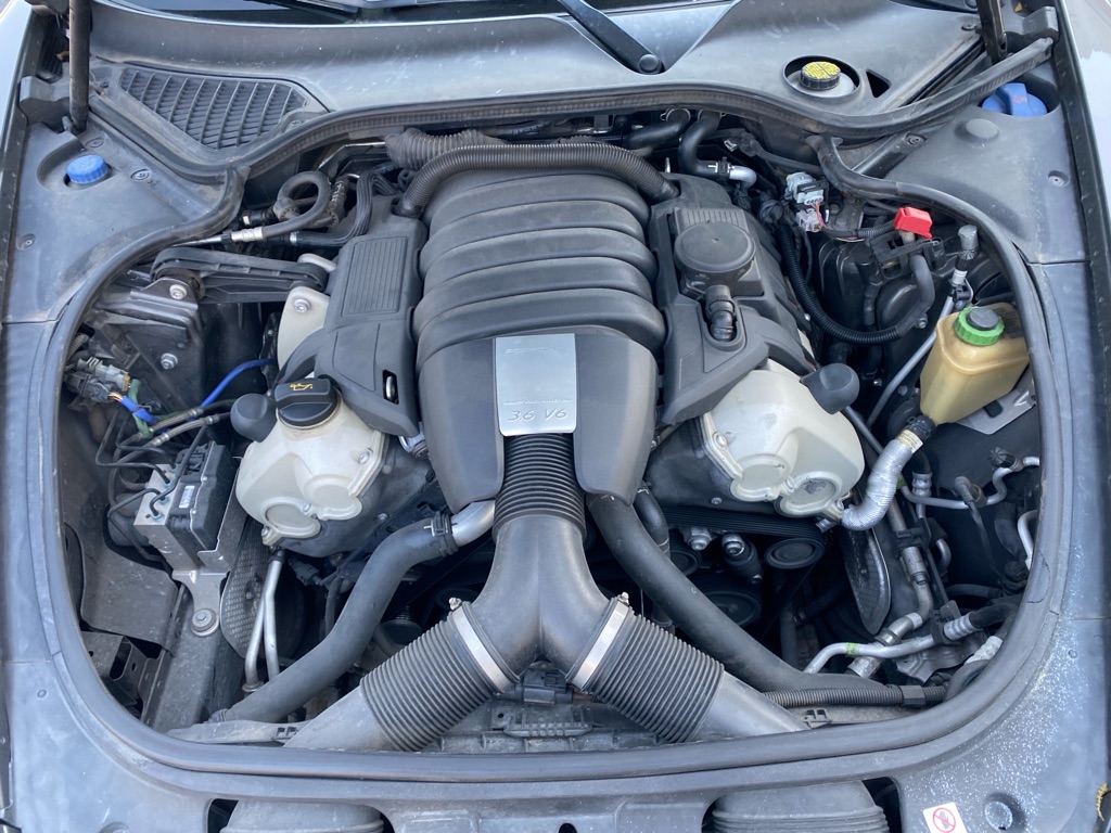Photo 78 of this PORSCHE PANAMERA 4