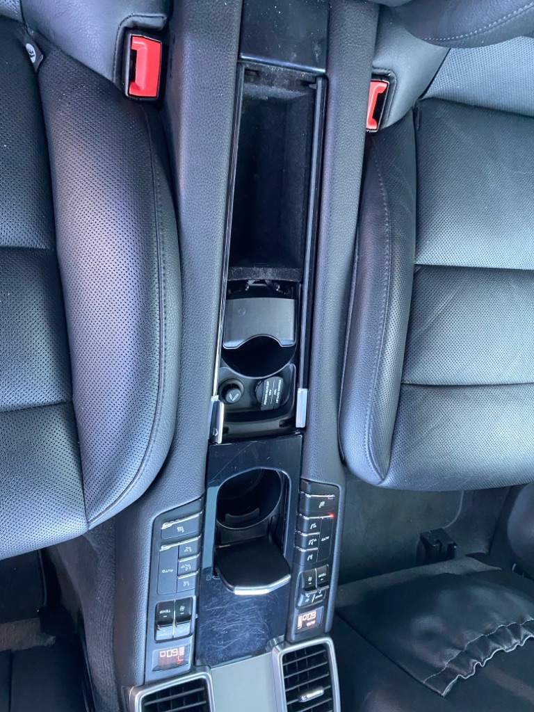 Photo 55 of this PORSCHE PANAMERA 4