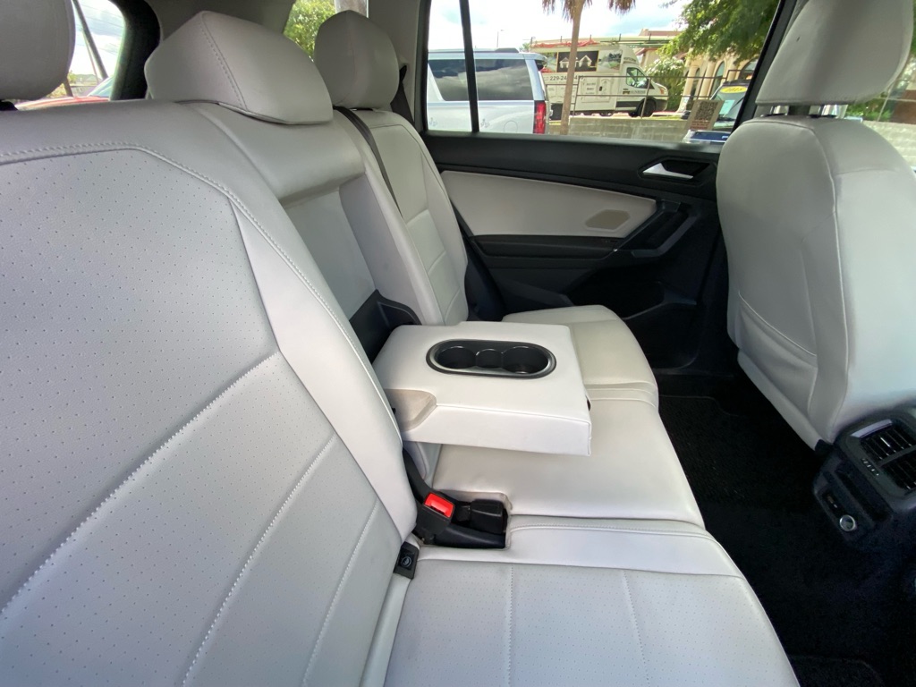 Photo 45 of this VOLKSWAGEN TIGUAN