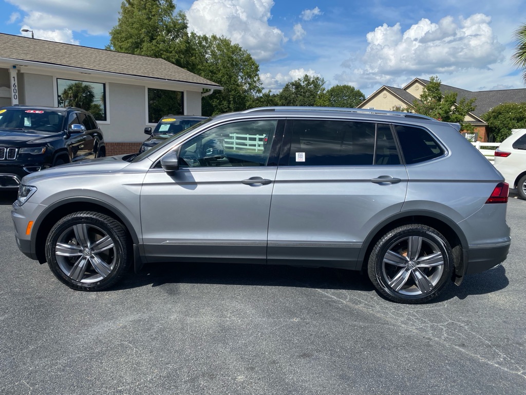 Photo 3 of this VOLKSWAGEN TIGUAN