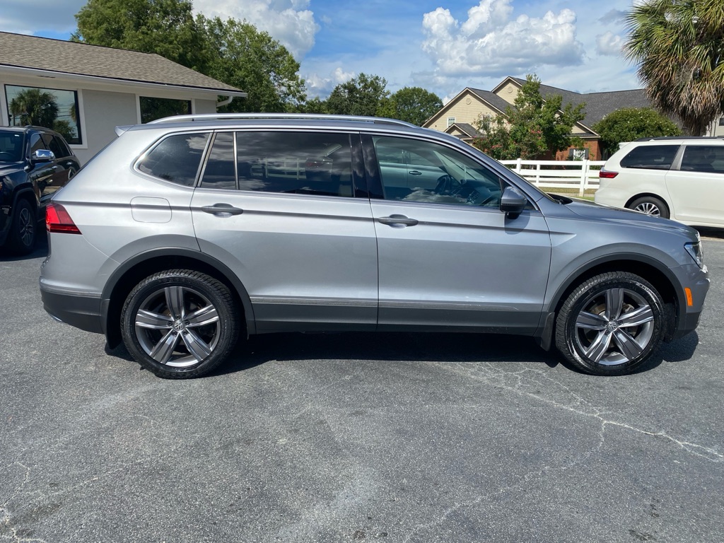 Photo 6 of this VOLKSWAGEN TIGUAN