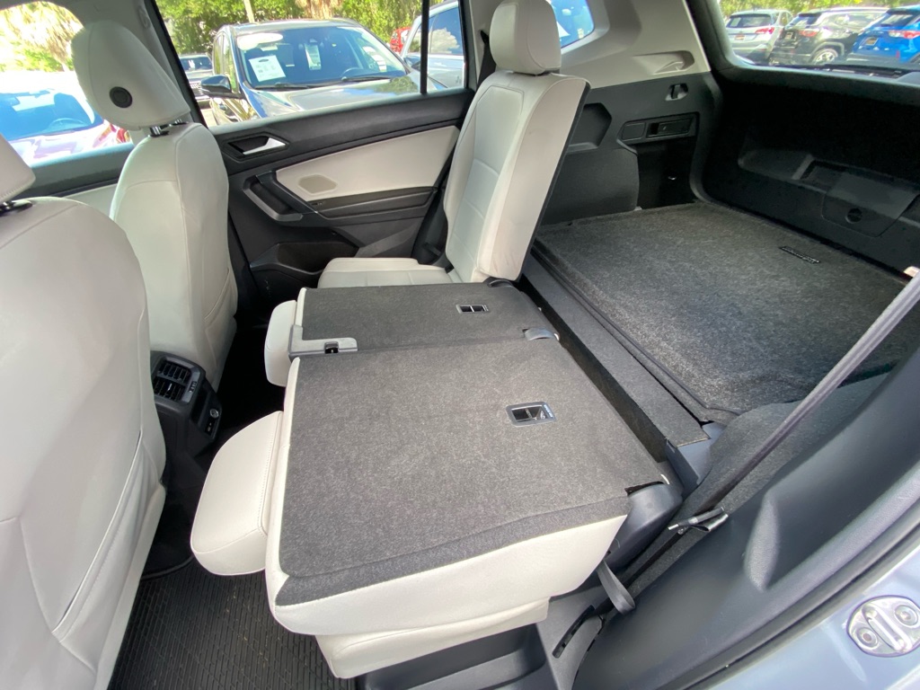 Photo 61 of this VOLKSWAGEN TIGUAN