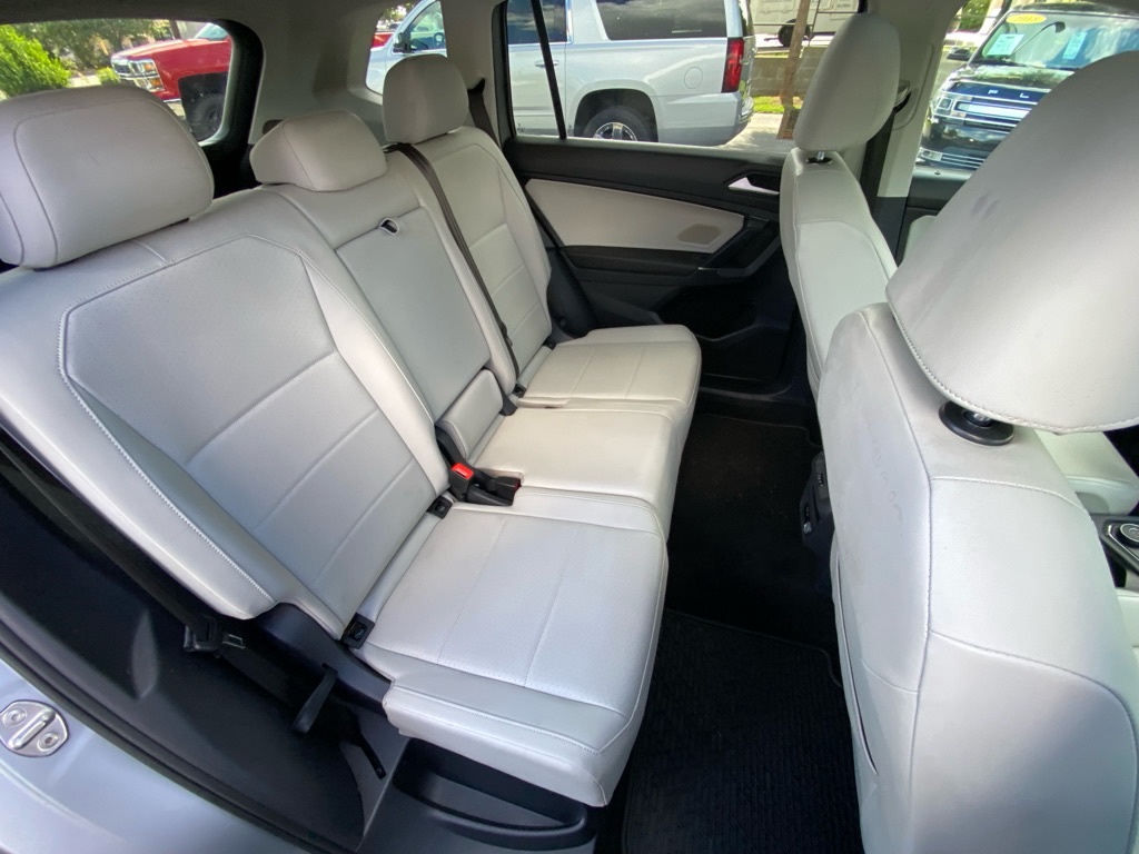 Photo 43 of this VOLKSWAGEN TIGUAN